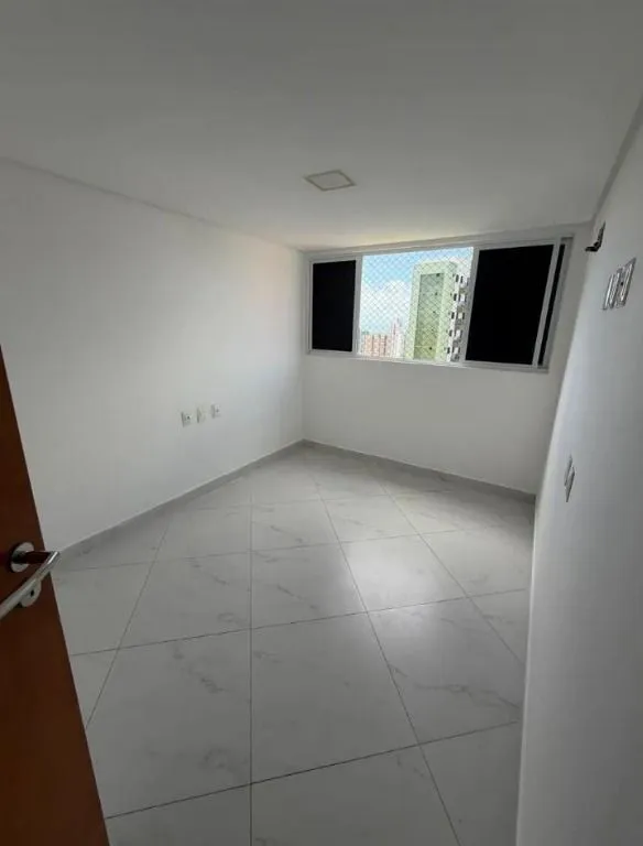 Imagem Apartamento de 54 m² no Vuarnet Home Service, em Miramar, João Pessoa, com 2 quartos, sendo 1 suíte, 2 banheiros e 2 vagas de garagem.
