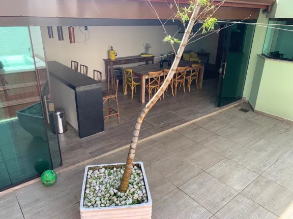Imagem Sobrado com 3 Quartos à Venda, 256 m² em Dos Casa - São Bernardo Do Campo
