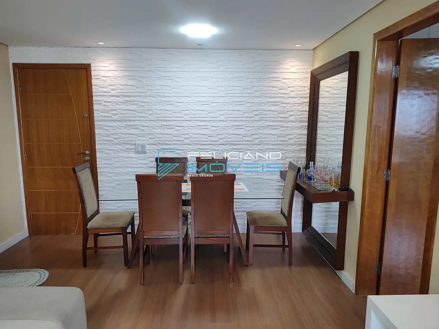 Imagem Apartamento com 2 quartos, Caiçara, Praia Grande - R$ 488 mil, Cod: 6302