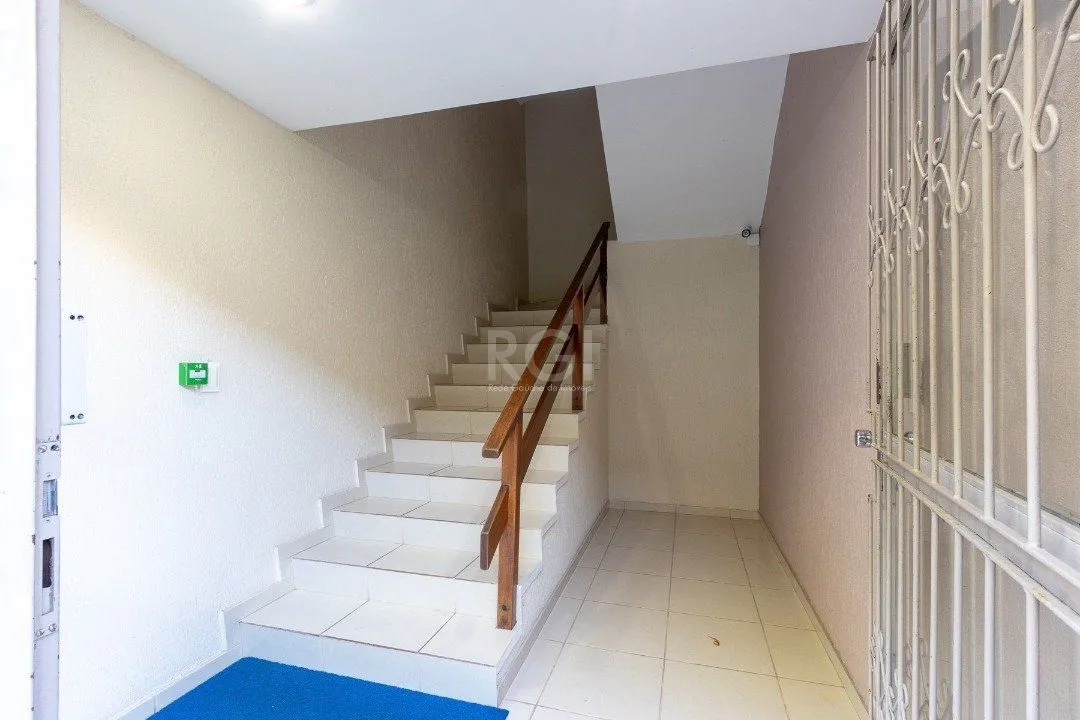 Imagem Cobertura para Venda - 79.22m², 2 dormitórios, sendo 1 suites, 1 vaga - Camaquã