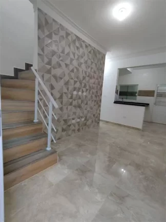 Imagem Sobrado incrível na Vila Guilhermina em Praia Grande, apenas 500 metros da praia!