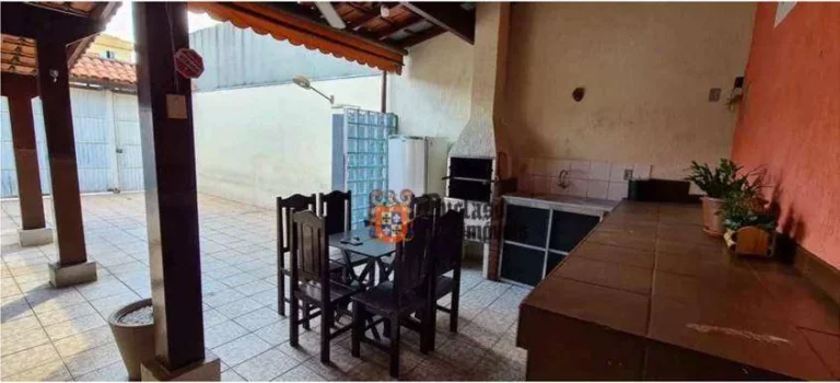 Imagem Sobrado 285m², com 2 quartos e muito mais - Tulipas