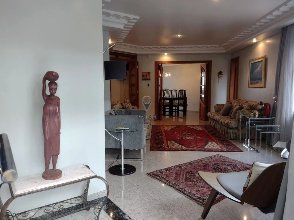 Imagem Esta casa está localizada em uma das melhores regiões de Curitiba, bairro boa vista. O imóvel foi...