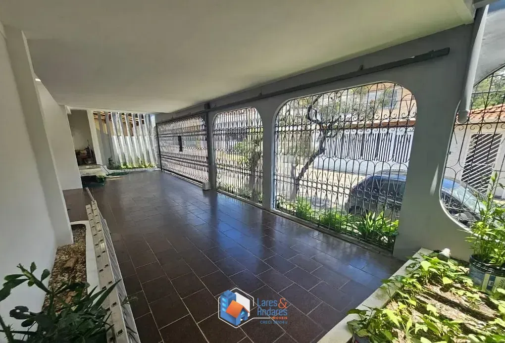 Imagem Casa para venda em Parque Continental com 4 quartos, sendo 3 suítes, 248m²