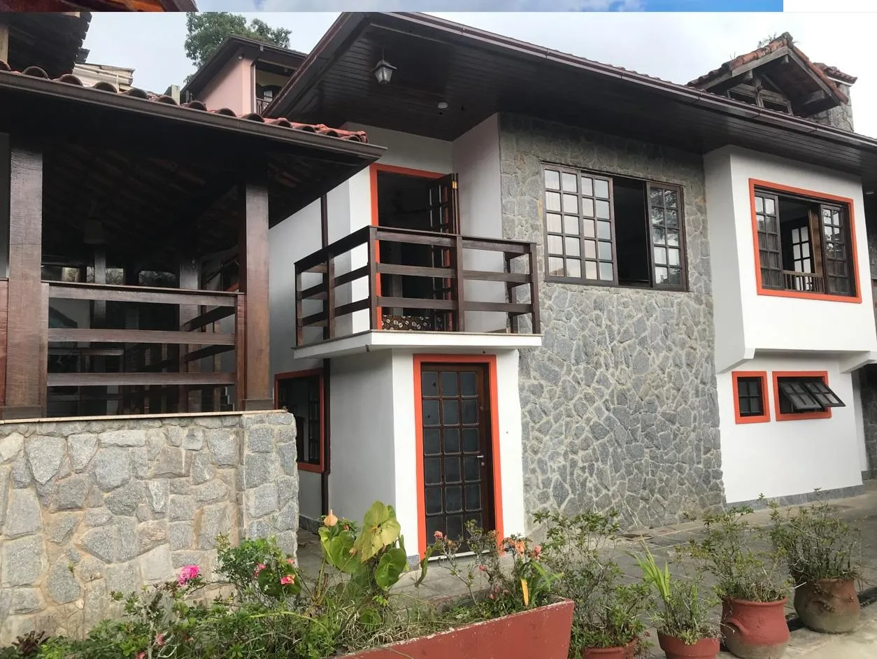Imagem Casa para Venda em Petrópolis / RJ no bairro São Sebastião