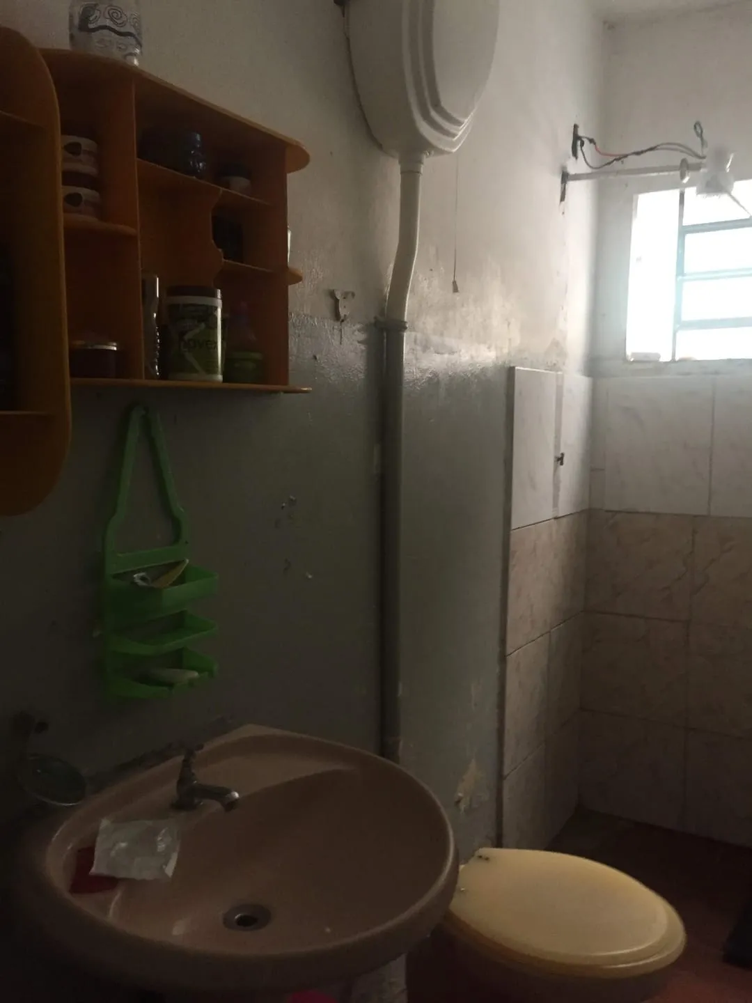 Imagem Comercial à venda 2 Quartos, 180M², Mantiqueira, Pindamonhangaba - SP