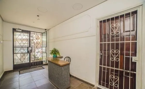 Imagem Apartamento de 2 dormitórios no bairro Cidade Baixa