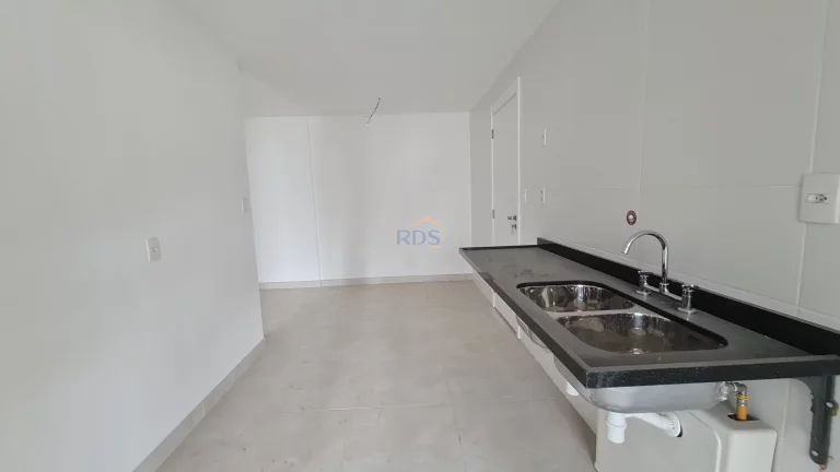 Imagem Apartamento novo no contrapiso a venda de 162m², com tres suítes e duas vagas
