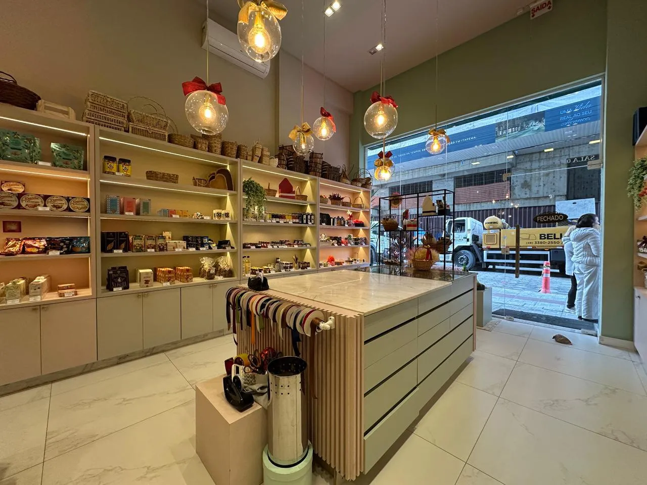 Imagem Ponto Comercial à venda com 62.55m2 por R$ 200.000,00