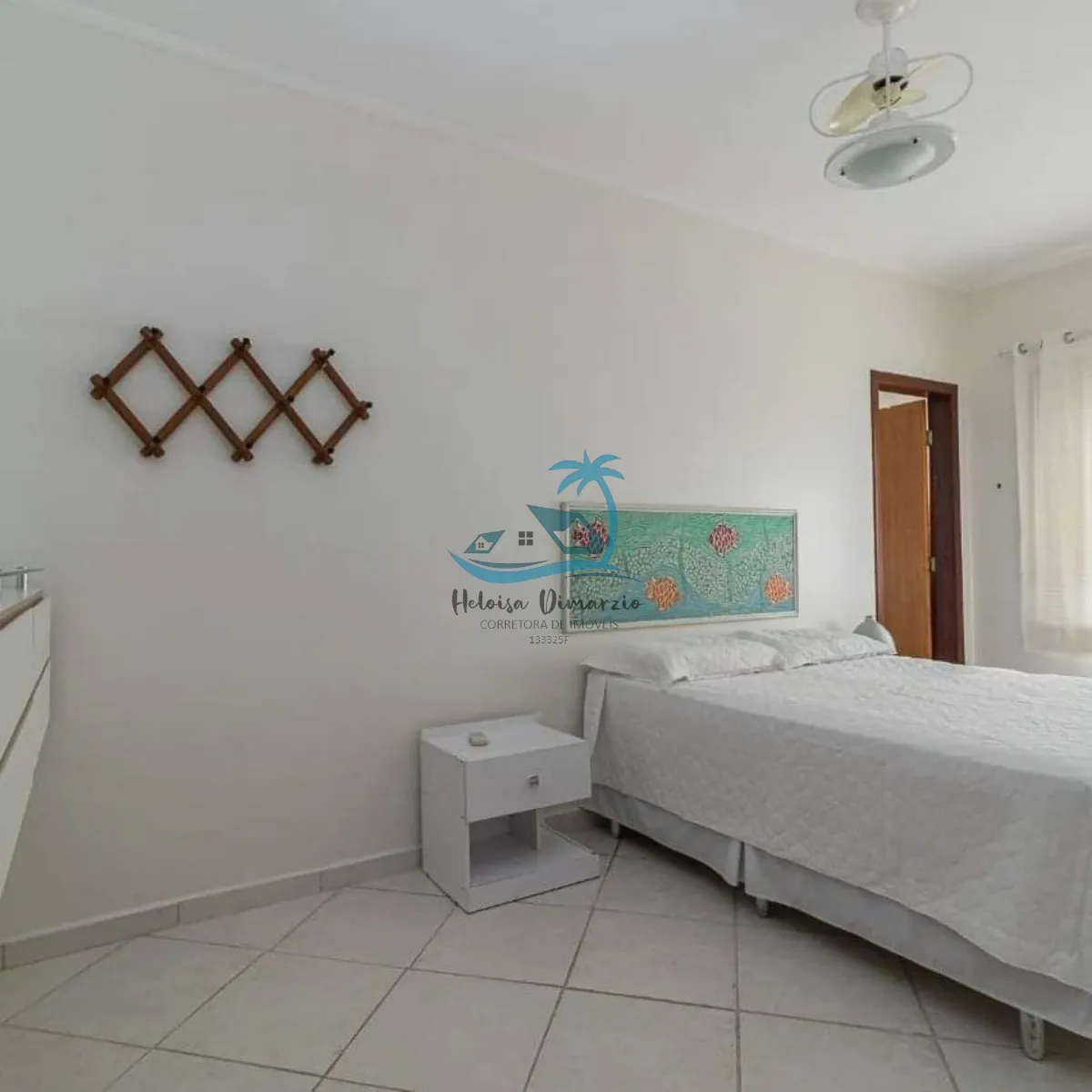 Imagem Linda casa com 4 suítes à venda em condomínio fechado no Horto em Ubatuba