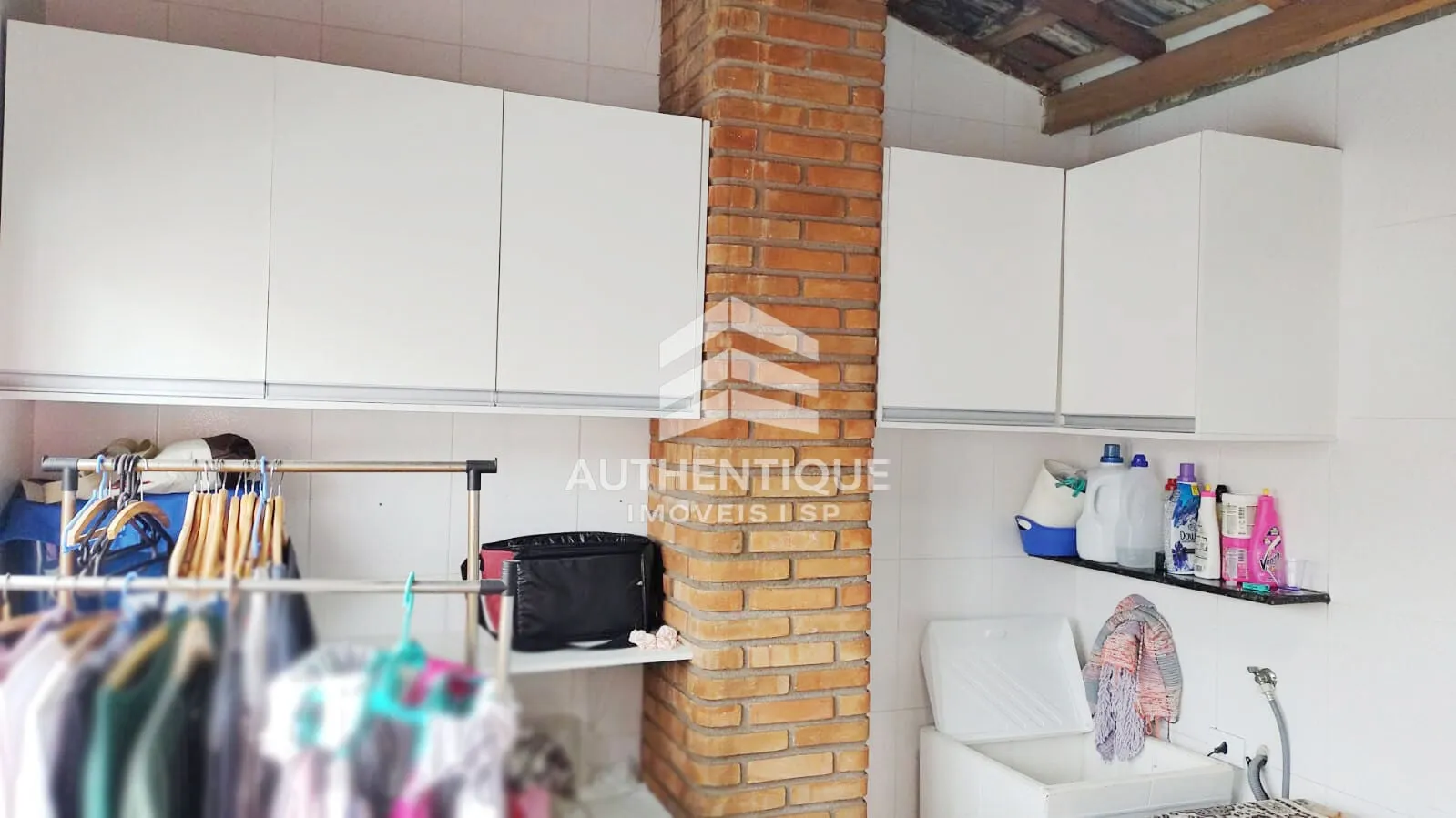 Imagem Casa Assobradada na Vila Carlos de Campos à venda
