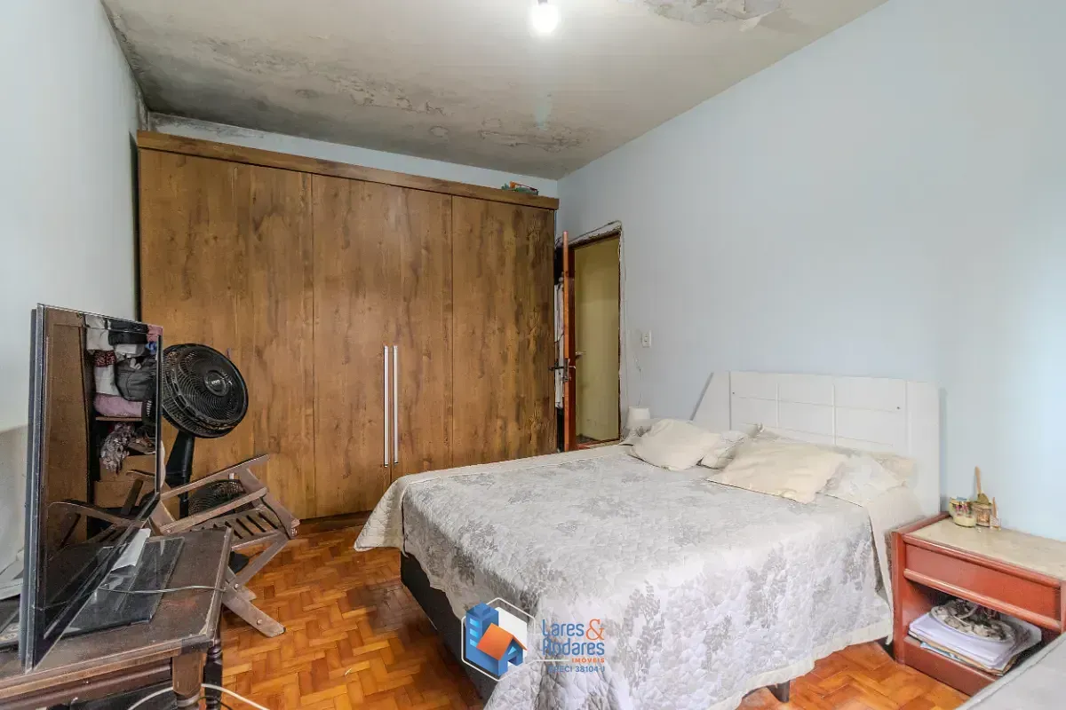 Imagem Casa para venda em Jardim Jabaquara com 8 quartos, sendo 1 suíte, 300m²