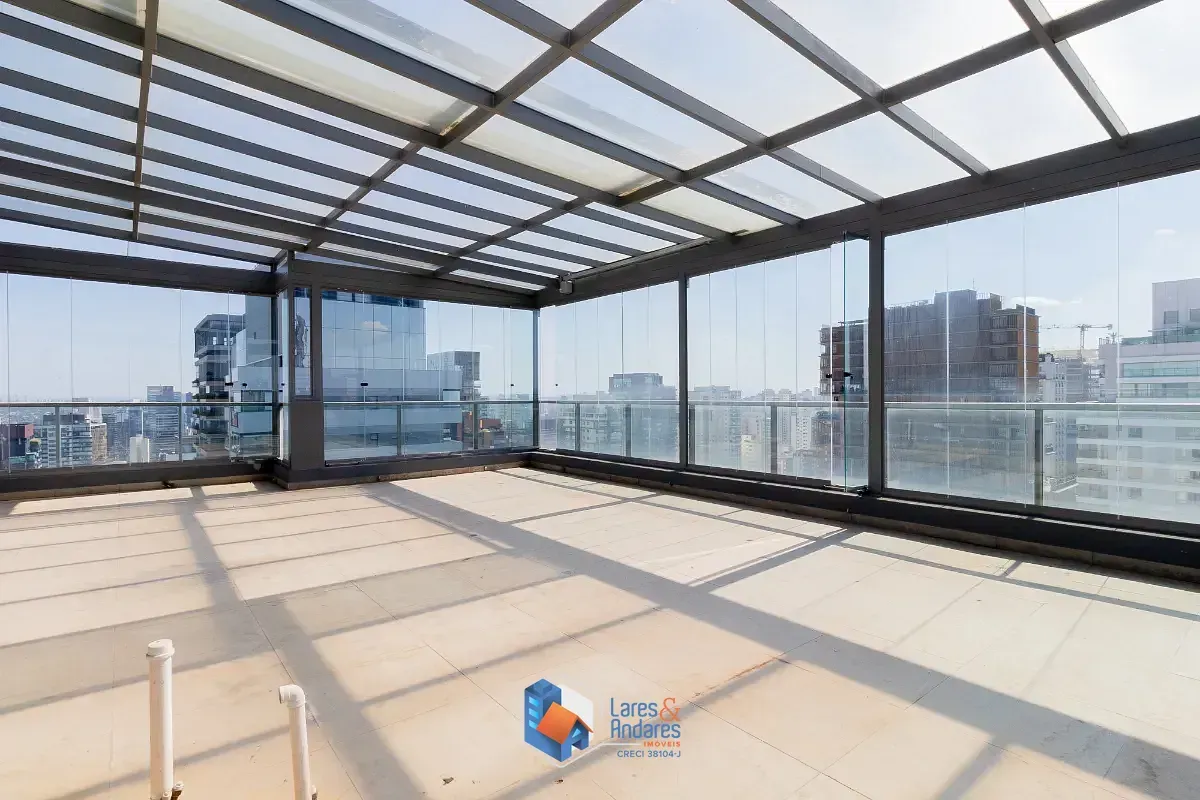 Imagem Cobertura para venda em Pinheiros com 1 quarto, sendo 1 suíte, 165m²