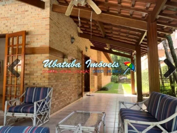 Imagem Casa a 400 metros da praia.