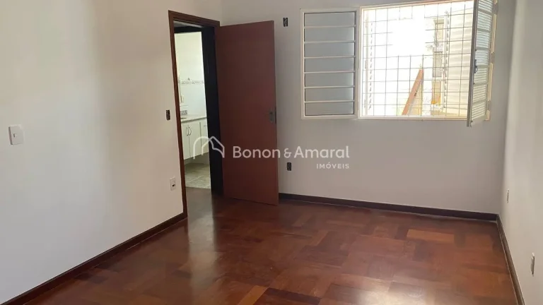 Imagem Casa tÃ©rrea Ã  venda no Caminhos de San Conrado

Casa bem construÃ­da, em terreno de 480 mÂ², com Ã...