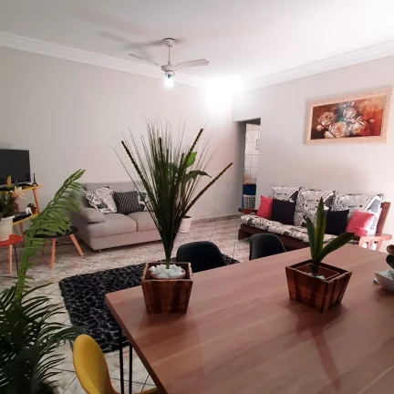 Imagem CASA COM 4 QUARTOS E 2 SUÍTES EM GUARAPARI-ES