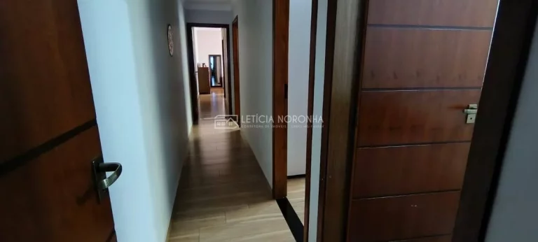 Imagem Casa à Venda