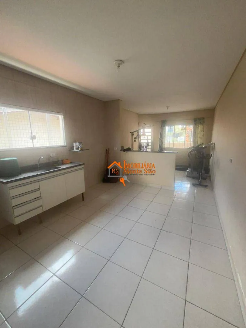 Imagem Sobrado com 3 dormitórios à venda, 180 m² por R$ 380.000 - Parque Santos Dumont - Guarulhos/SP