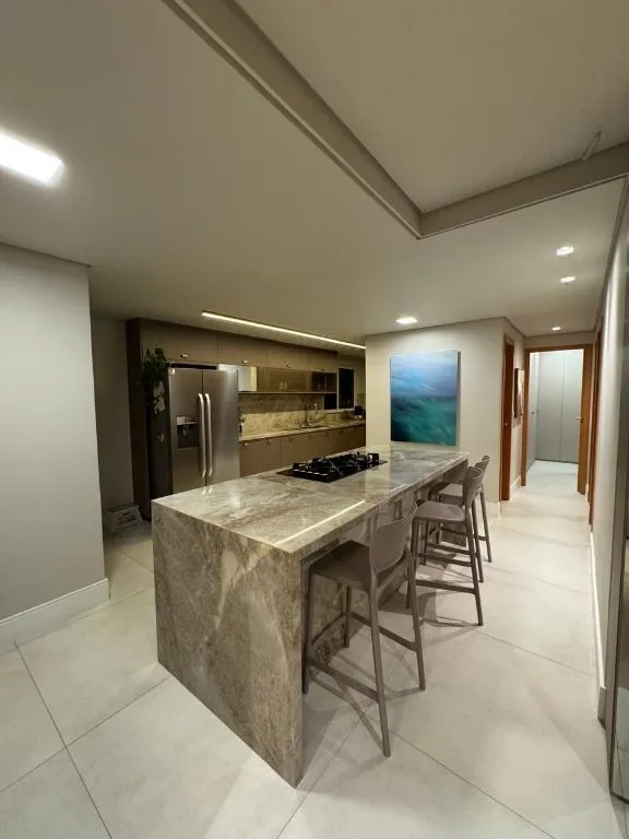 Imagem Apartamento de alto padrão com 146 m², 3 suítes, varanda gourmet, 3 vagas e lazer completo no Evidence Class Club, Bairro dos Estados.
