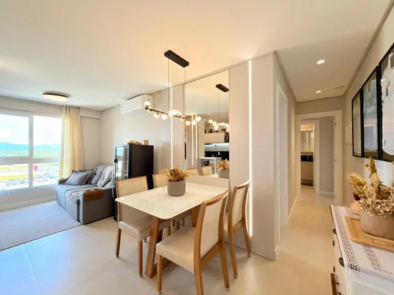 Imagem Apartamento 2Dórmitórios dependência - Bairro Zona Nova