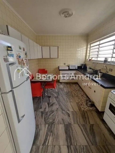 Imagem Casa com 3 Quartos e 4 banheiros à Venda 261 m² por R$ 1.596.000