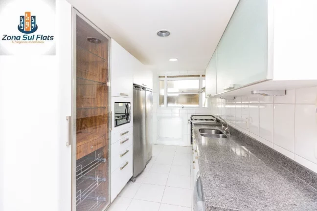 Imagem Apartamento Alto Padrão à Venda em Moema Com 3 Suítes, Varanda gourmet e 3 Vagas
