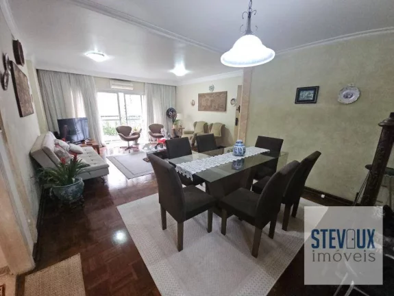Imagem Amplo Apartamento em Moema Pássaros com 4 Quartos e Varanda, Próximo ao Metrô e Parque Ibirapuera