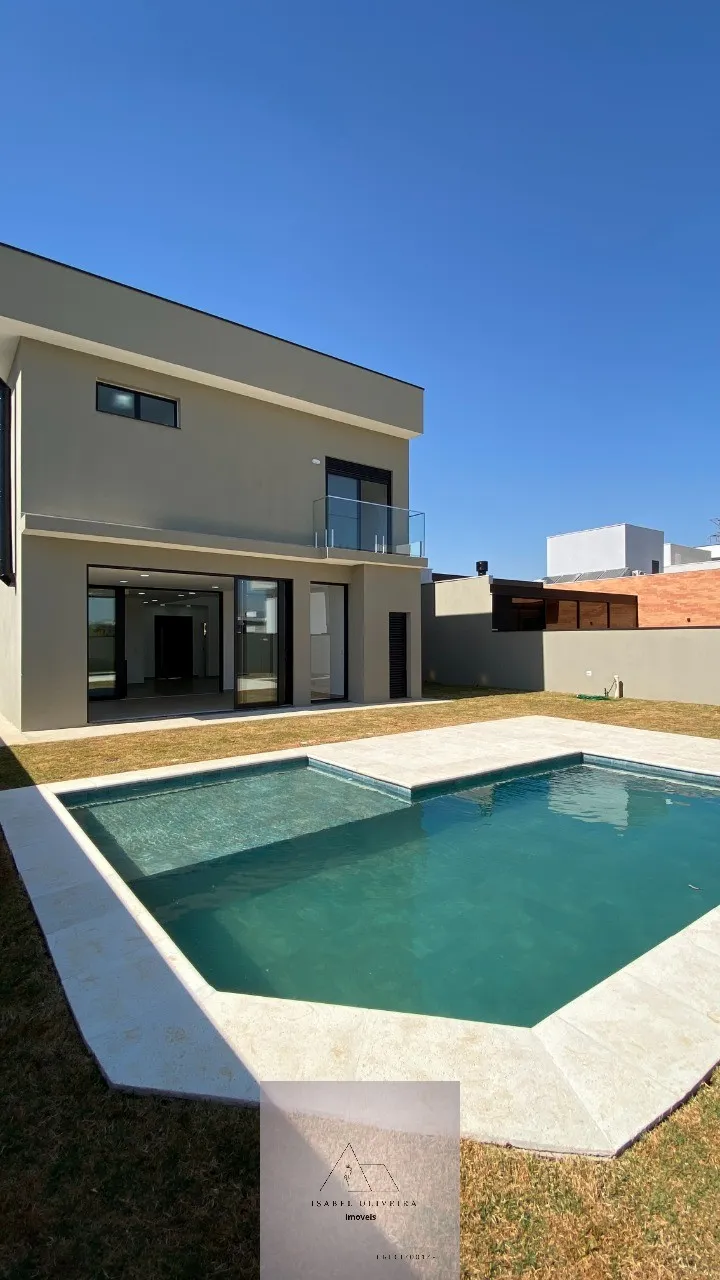 Imagem Casa de luxo à venda em Condomínio Vilas do Golfe, Itu-SP: 3 quartos, 3 suítes, 1 sala, 4 banheiros, 4 vagas de garagem, 246m².