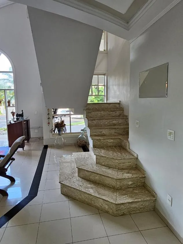 Imagem Descubra seu paraíso particular em Valinhos: Imóvel impecável no Reserva Colonial