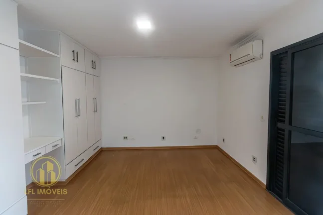 Imagem Apartamento de 143m² com 4 dormitórios e 2 vagas, no Itaim Bibi, São Paulo