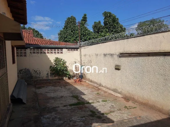Imagem Casa à venda, 166 m² por R$ 580.000,00 - Setor Faiçalville - Goiânia/GO