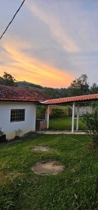 Imagem Chácara com 3 dormitórios à venda, 4533 m² por R$ 440.000,00 - Das Areias - Itapeva/MG