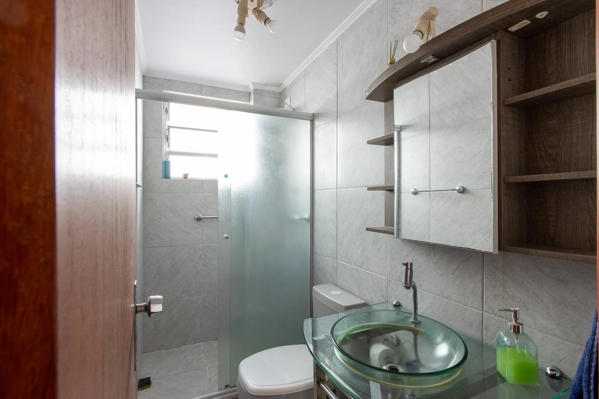 Imagem APARTAMENTO 4 QUARTOS DESOCUPADO - BAIRRO MENINO DEUS