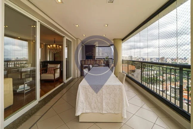 Imagem Apartamento de luxo com 4 quartos e 3 suítes no Sumaré, São Paulo-SP: 214m², 2 salas, 5 banheiros, 4 vagas de garagem!