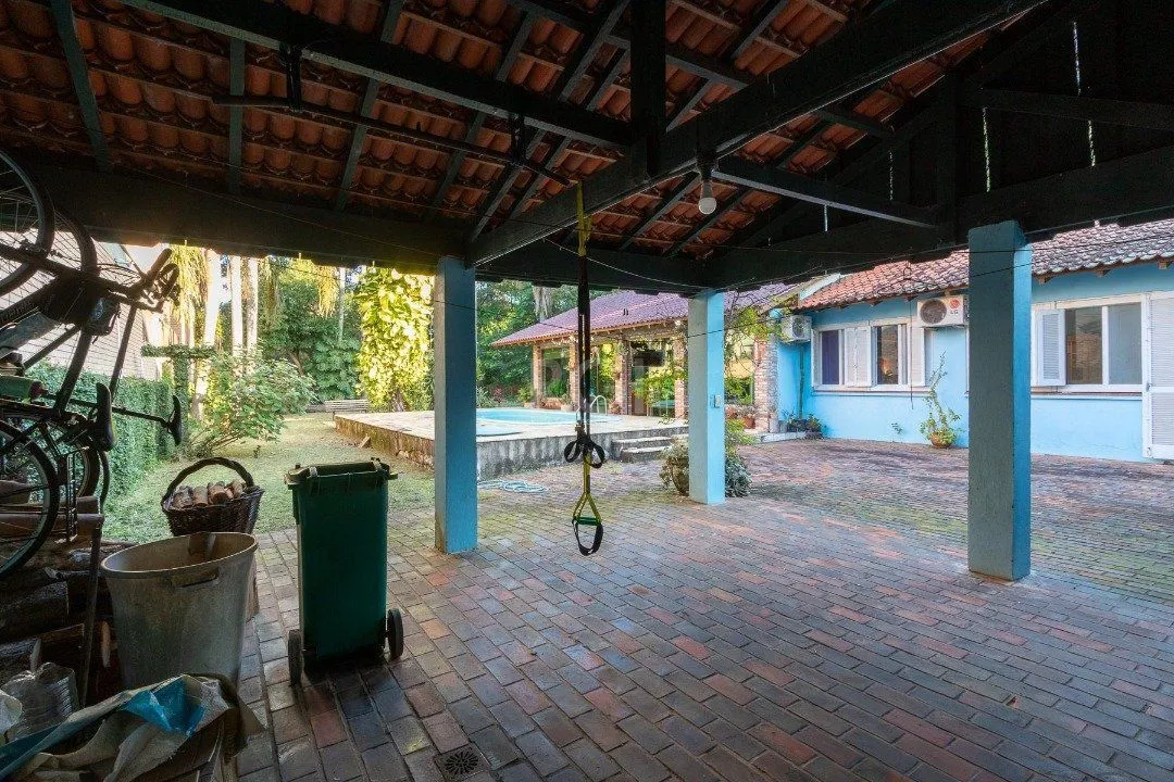 Imagem Casa para Venda - 292.21m², 4 dormitórios, sendo 2 suites, 3 vagas - Tristeza