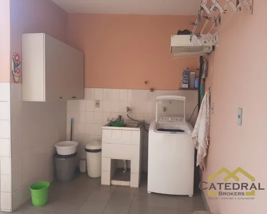 Imagem Casa Residencial Térrea com 03 quartos/suite - Bairro da Vila Rami - Jundiaí- SP