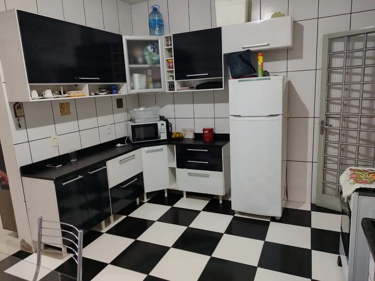 Imagem Casa à venda 3 Quartos, 1 Suite, 4 Vagas, 200M², Loteamento Residencial e Comercial Araguaia, Pindamonhangaba - SP