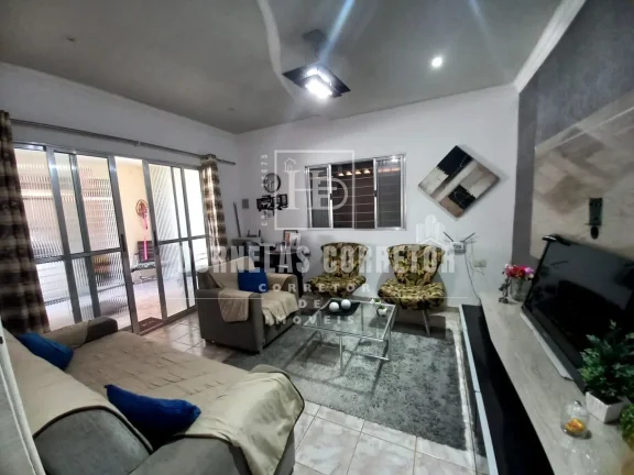 Imagem Excelente Casa de Esquina com Ambientes Amplos e Confortáveis