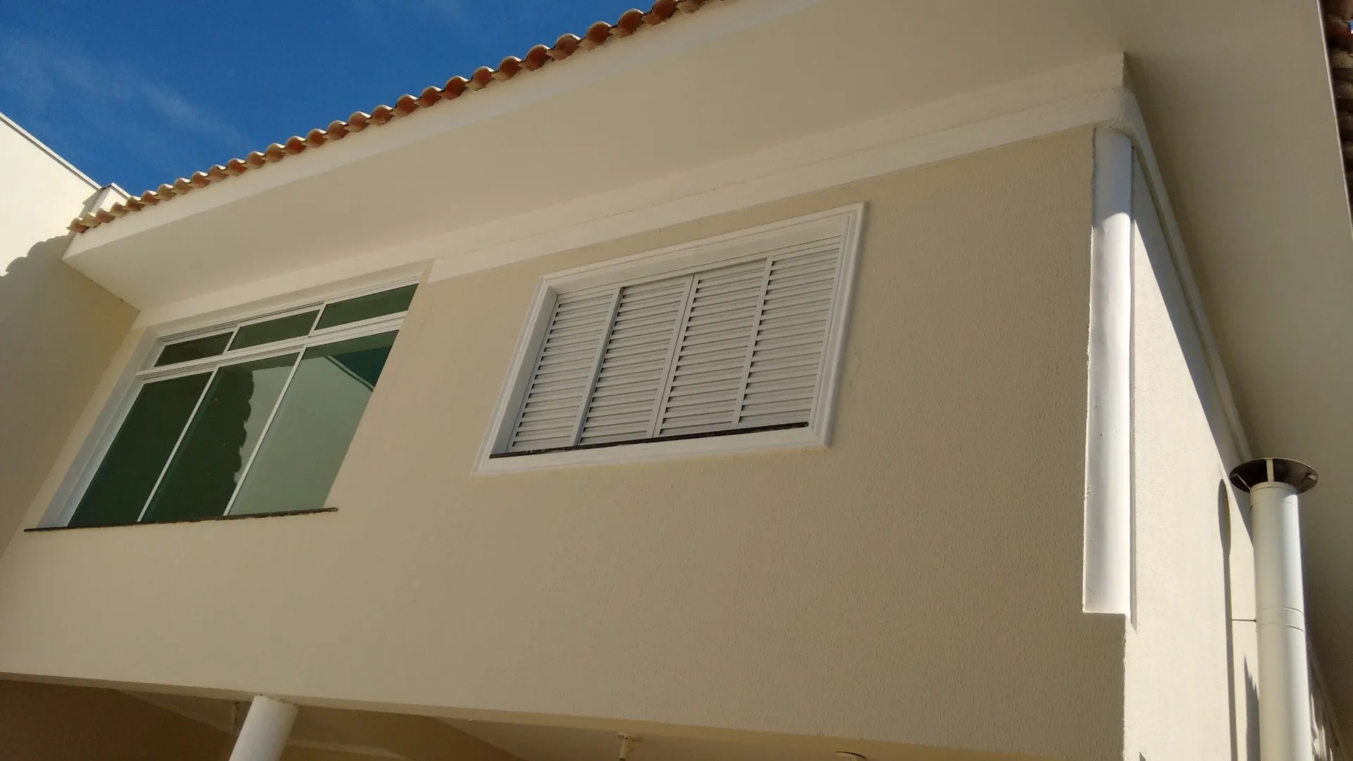 Imagem Casa de alto padrão à venda ou locação no Villa dos Inglezes, Sorocaba, com 3 suítes, piscina, 265 m² e terreno de 260 m²