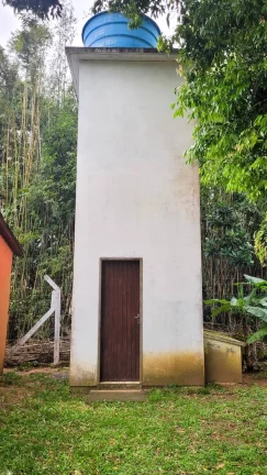 Imagem Excelente Sítio com 4.672m², em condomínio, no centro de Águas Claras