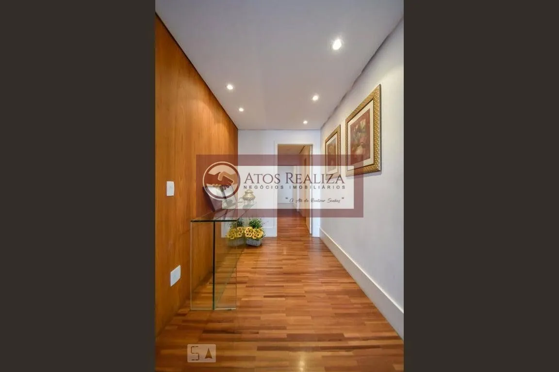 Imagem Espaçoso apartamento com sacada em Real Parque - São Paulo | 185m², 3 quartos, 2 suítes, 5 banheiros | Venda e locação por R$1.300.000