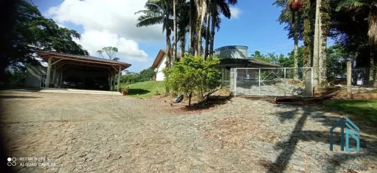Imagem Terreno para loteamento em condomínio fechado, estrada asfaltada, em Guaramirim SC