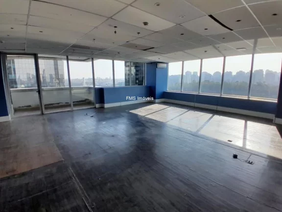 Imagem Conjunto Comercial de Alto Padrão na Chácara Santo Antônio: 4 Banheiros, 4 Vagas e 163,15m² - São Paulo-SP