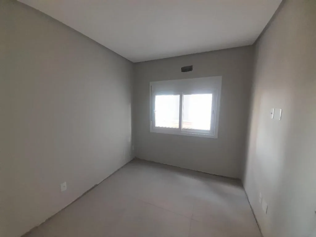 Foto do imóvel: Apartamento 3 Dormitórios - Bairro Zona Nova em Rua Taquari