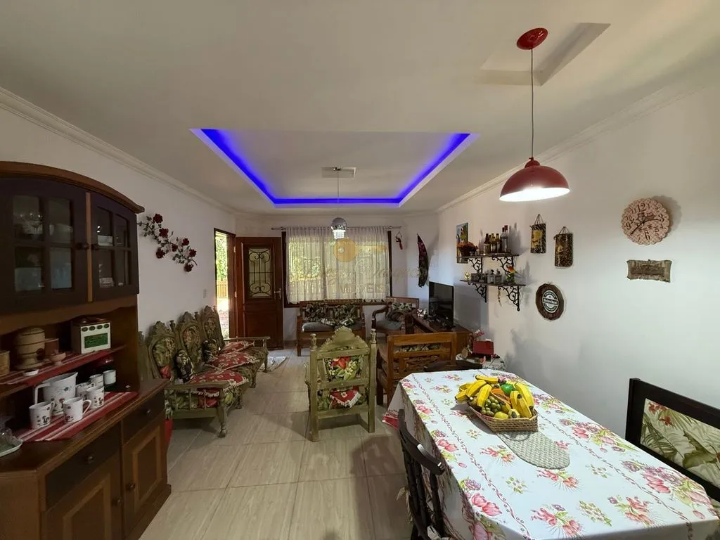 Imagem Casa em Condomínio para Venda em Guapimirim / RJ no bairro Limoeiro