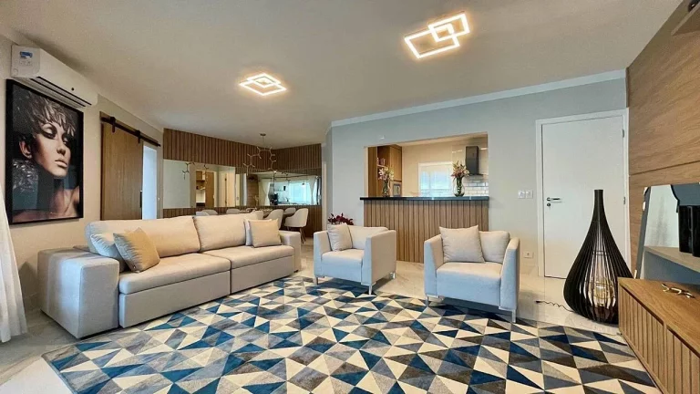 Imagem Apartamento Finamente Decorado na Riviera, a 150 metros da praia.