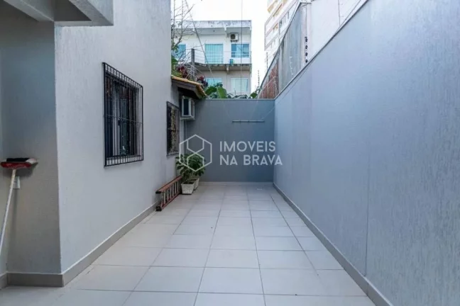 Imagem CASA 3 QUARTOS - LOCAÇÃO - PRAIA BRAVA - ITAJAI/SC