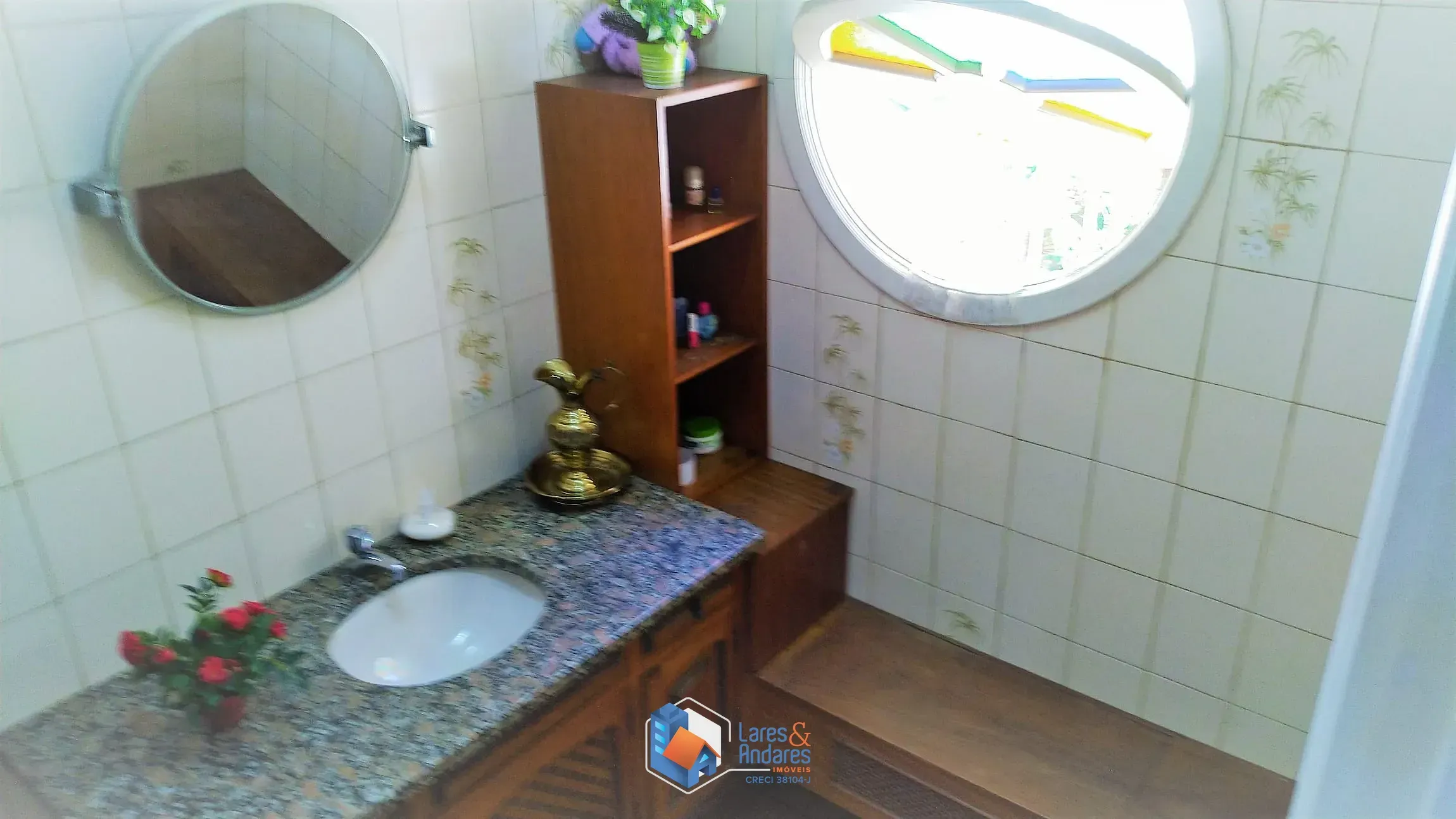 Imagem Sobrado à venda, com 360m de terreno na Casa Verde, com 4 dorm. 1 suíte, 2 salas, amplo terraço com salão de festas e 4 vgs de garagem. Oportunidade!