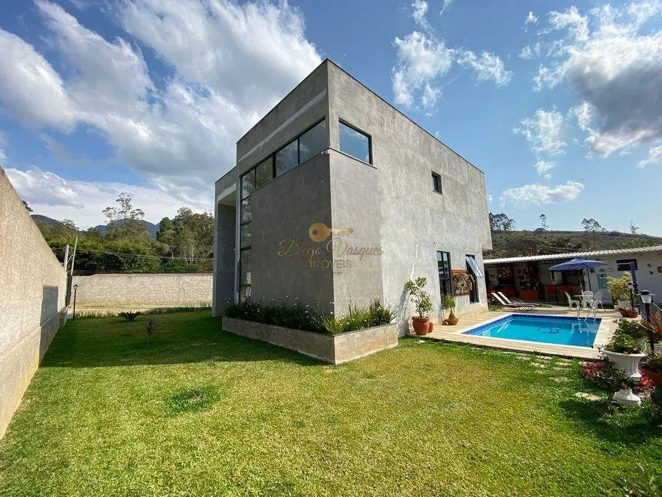 Imagem Casa para Venda em Teresópolis / RJ no bairro Vieira