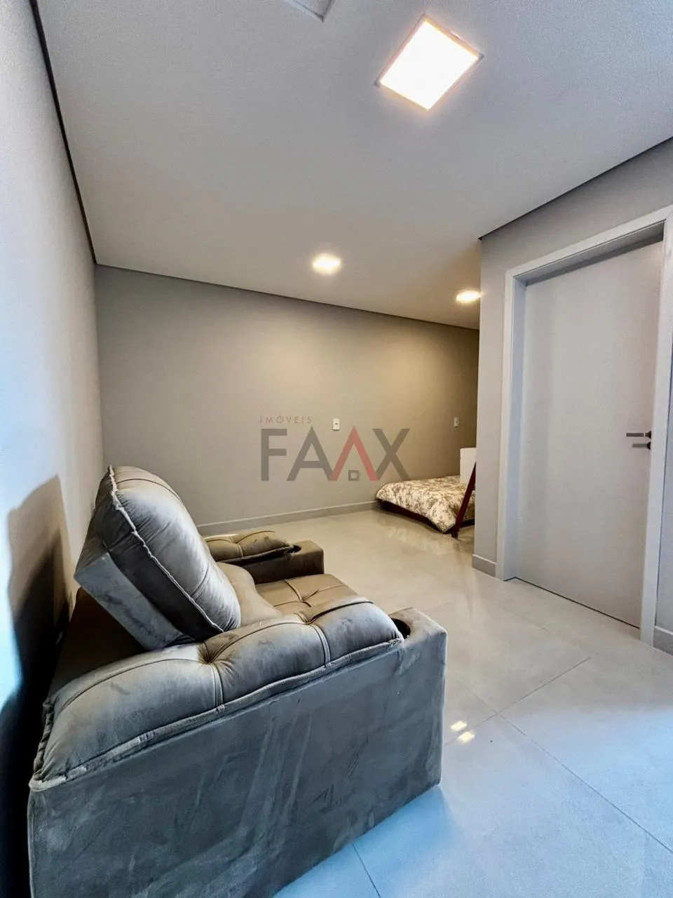 Imagem Espaço, Conforto e Investimento 2 Casas Área de Lazer Completa em 1.400m
